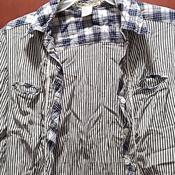 100% cotton Shirt Small not M or girl's size - Picture 3 of 15